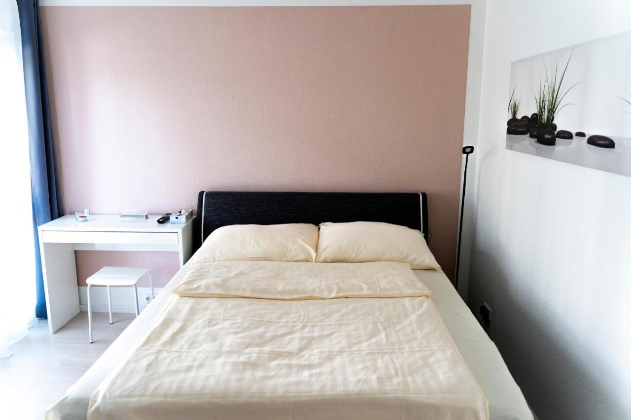 Ferienwohnung Dennis 罗拉赫 外观 照片